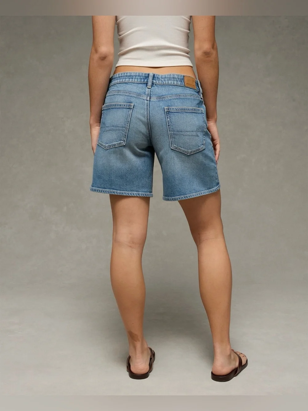 Women’s American Eagle Low Rise Baggy Shorts Size 4